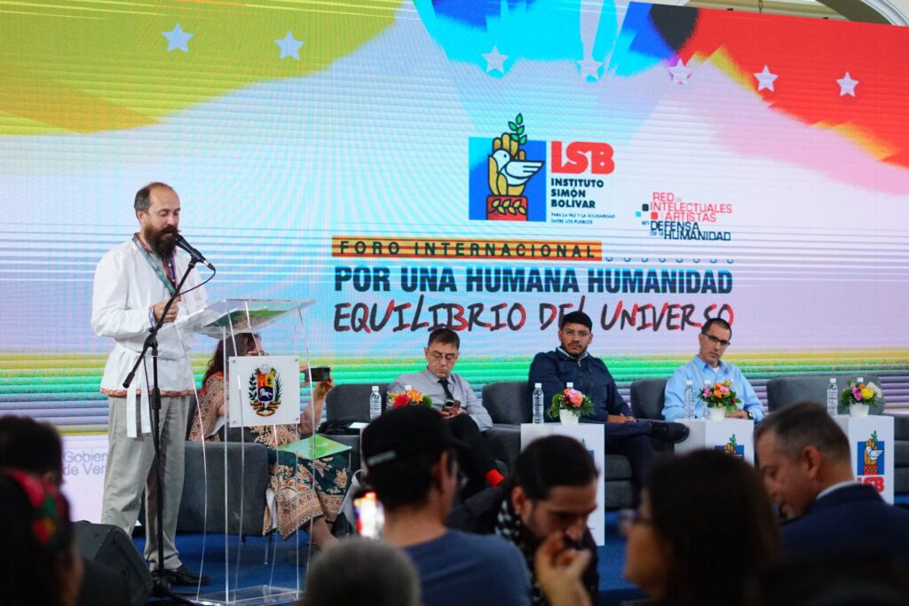 Culmina con éxito el Foro Internacional “Por una Humana Humanidad, Equilibrio del Universo”
