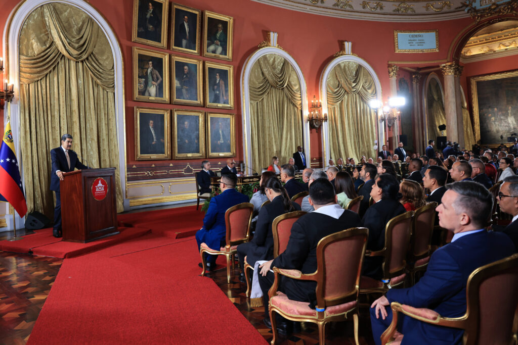 Presidente Maduro reafirma su disposición a confrontar las amenazas contra Venezuela