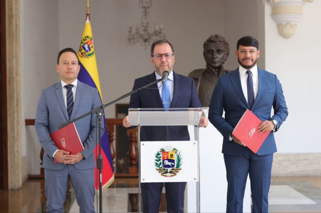 Venezuela denuncia actos hostiles de EEUU contra pescadores venezolanos