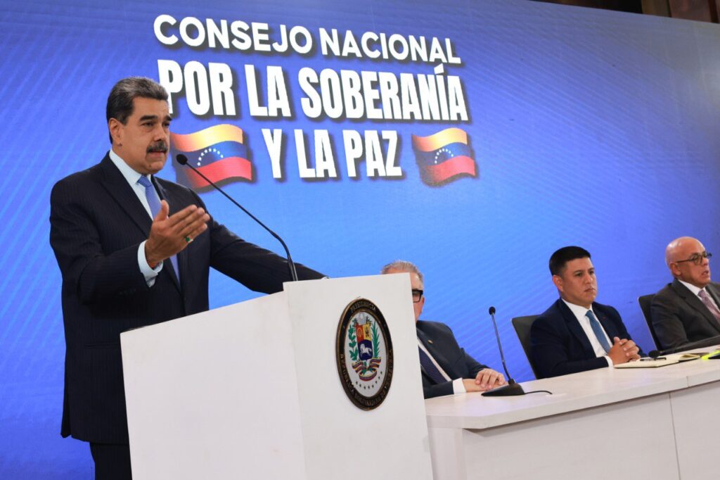 Presidente Maduro ratifica su llamado a la unión nacional por la soberanía y la paz