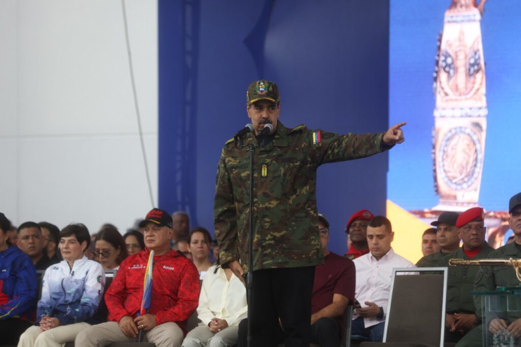 Presidente Maduro vaticina la vuelta del ejército de la Patria Grande en defensa de Suramérica