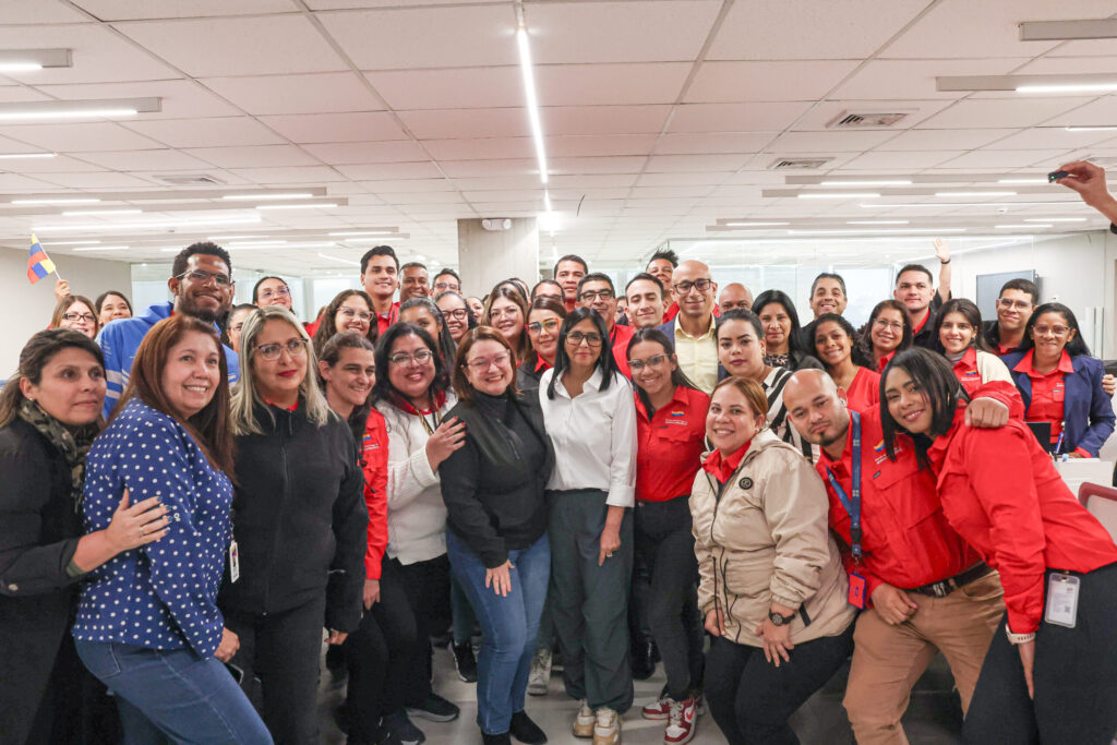 Nueva Ley de Hidrocarburos será para el desarrollo del país y la felicidad del pueblo venezolano, anunció la presidenta (e) Delcy Rodríguez