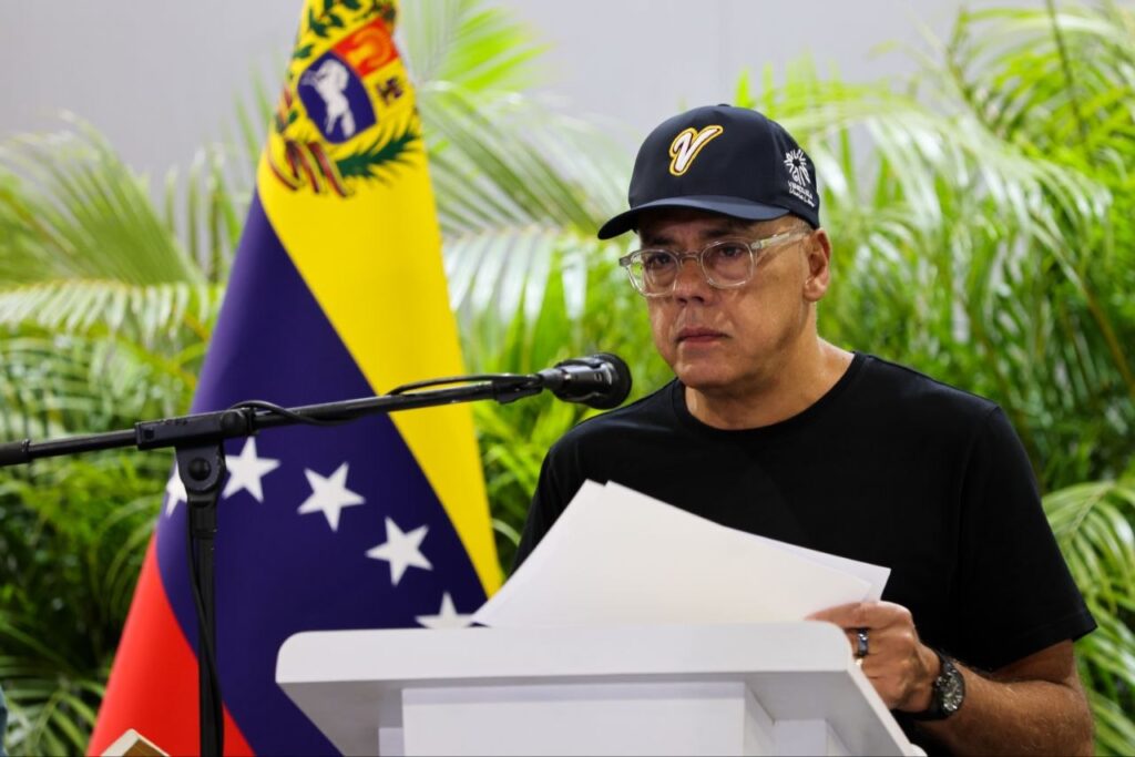 Venezuela recibe 84 toneladas de insumos médicos y equipamiento de delegaciones internacionales