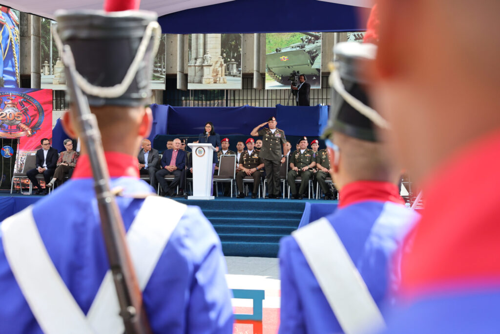 Presidenta Encargada insta a resolver controversias históricas mediante el diálogo y la diplomacia