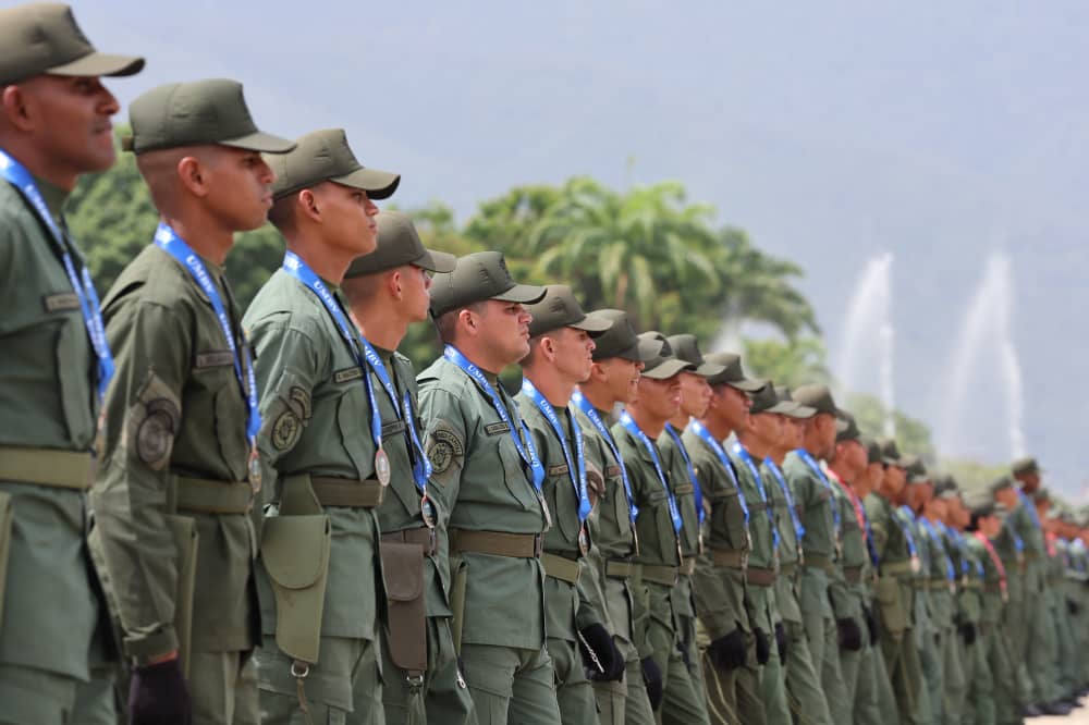 CJ Delcy Rodríguez conmemora 215 años de la Independencia y lidera Graduación Conjunta a nuevos oficiales de la UMBV